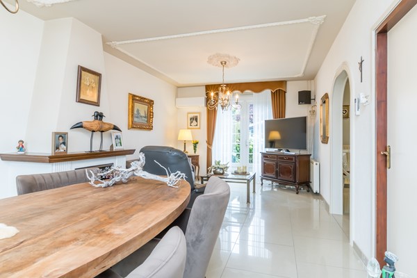 Foto - Te koop: Ruime goed onderhouden geschakelde 2 onder 1 kap woning in Bocholtz